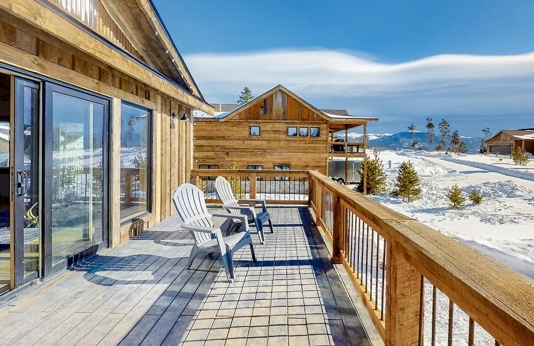 Cabin Getaway & Stonewood Lodge-1